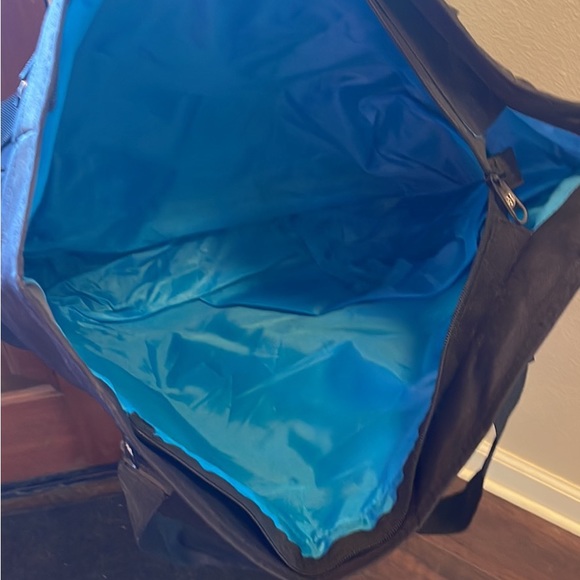 Surf Love Beach/Overnight Bag - Picture 3 of 3